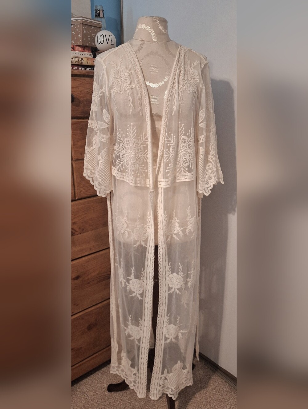 Cream Lace Kimono Robe